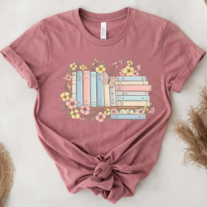 Booktravert Reading Lover Floral Teacher T-Shirt