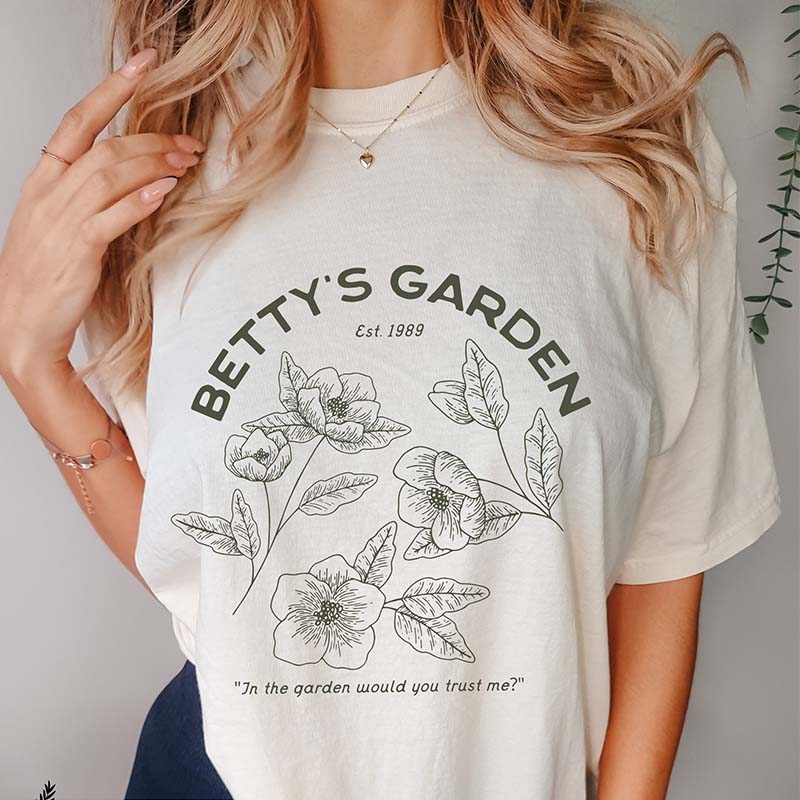 Betty's Garden  Floral Aesthetic Gift T-Shirt