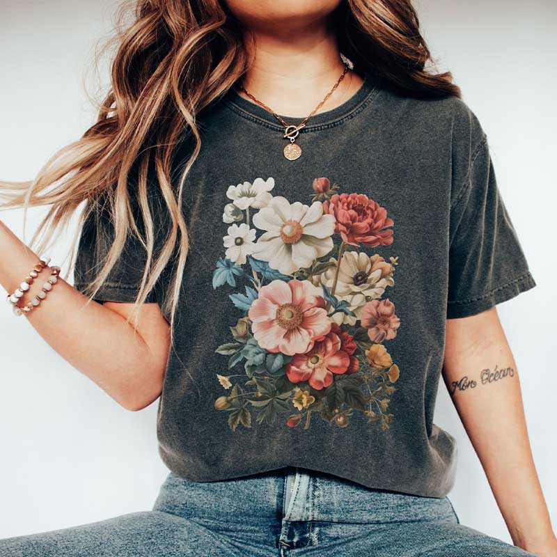 Retro Boho Wildflowers Nature Wild Flora T-Shirt