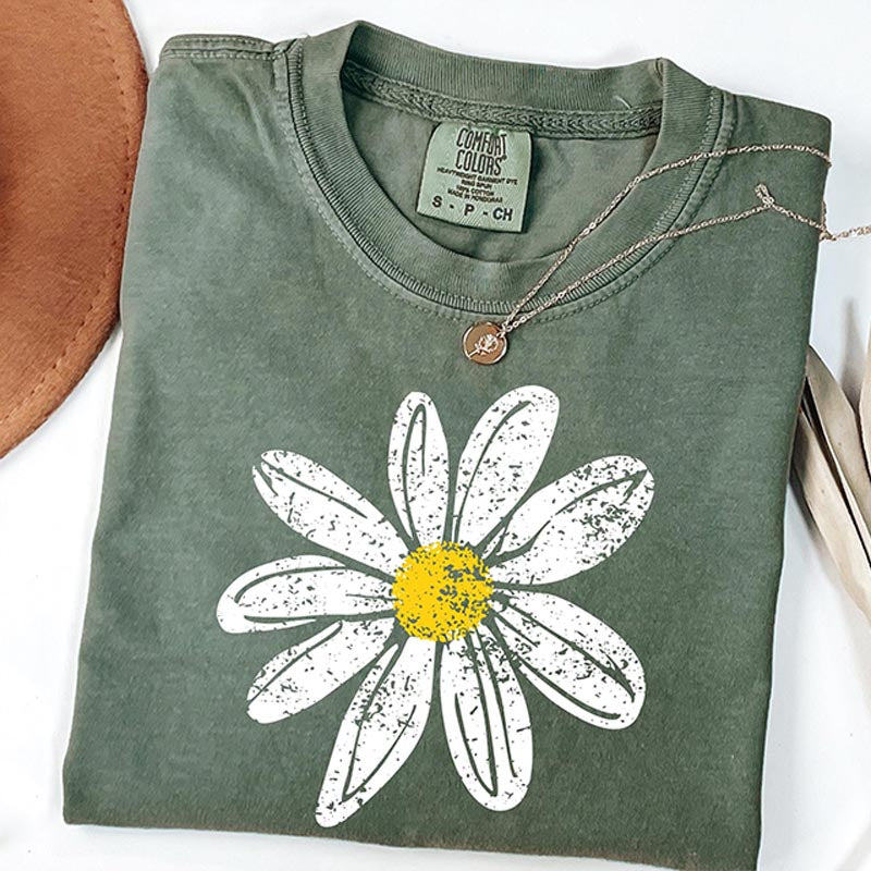 Trendy Spring Summer Daisy Wildflower T-Shirt