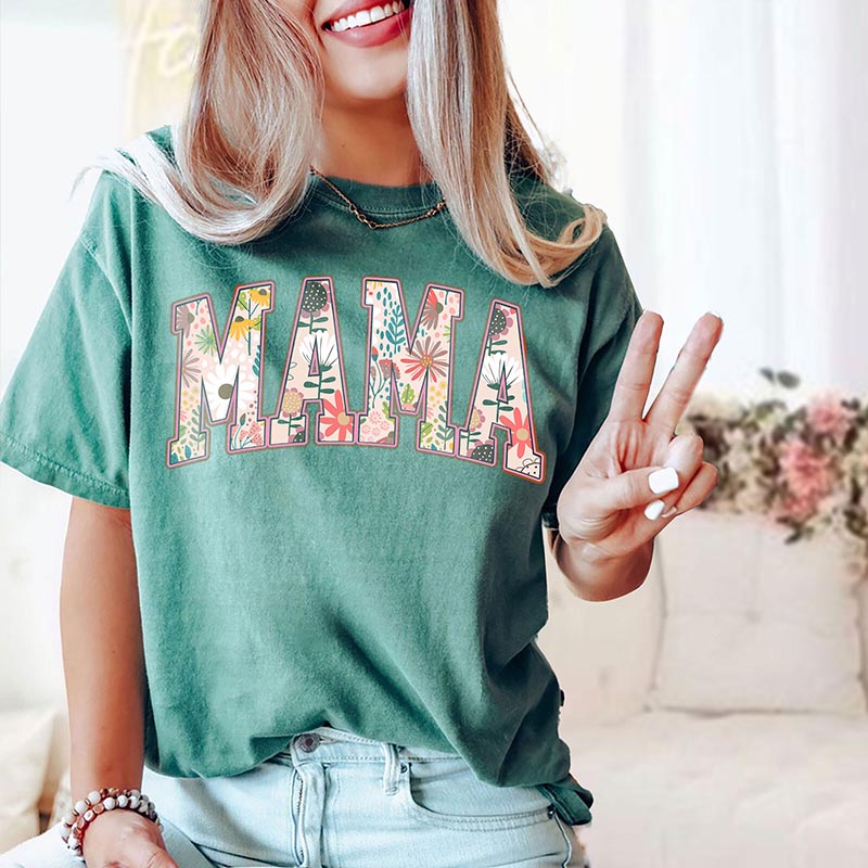 Vintage floral Mama Strong Woman T-Shirt