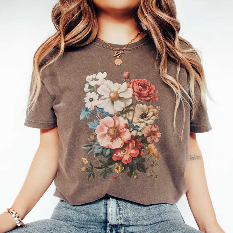 Retro Boho Wildflowers Nature Wild Flora T-Shirt
