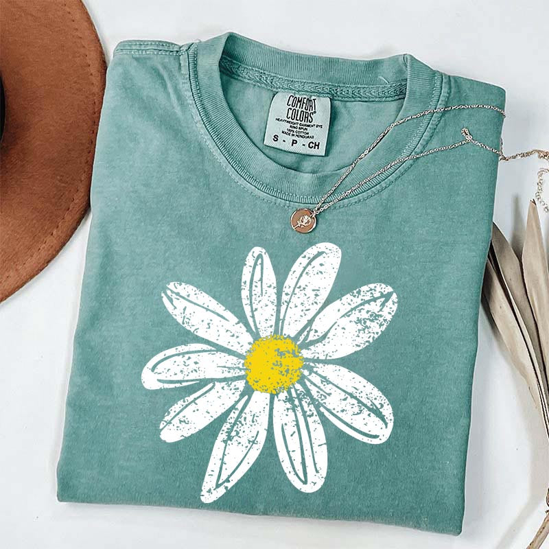 Trendy Spring Summer Daisy Wildflower T-Shirt