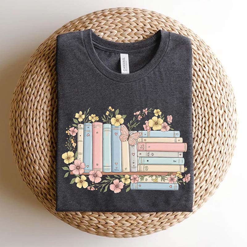 Booktravert Reading Lover Floral Teacher T-Shirt