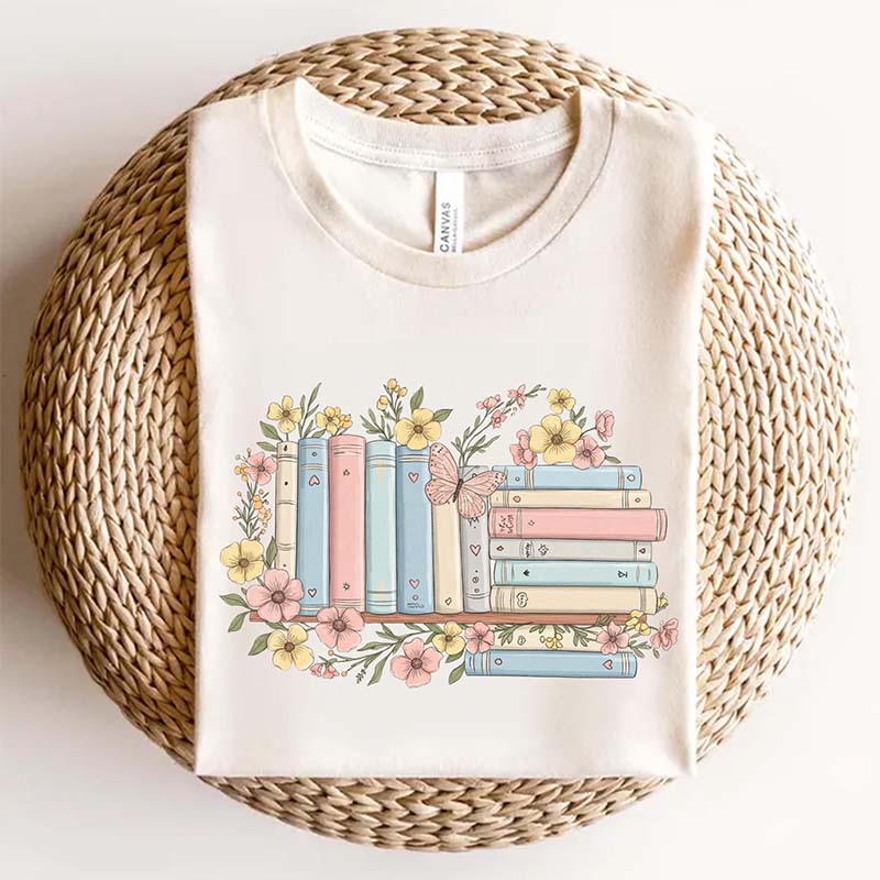 Booktravert Reading Lover Floral Teacher T-Shirt