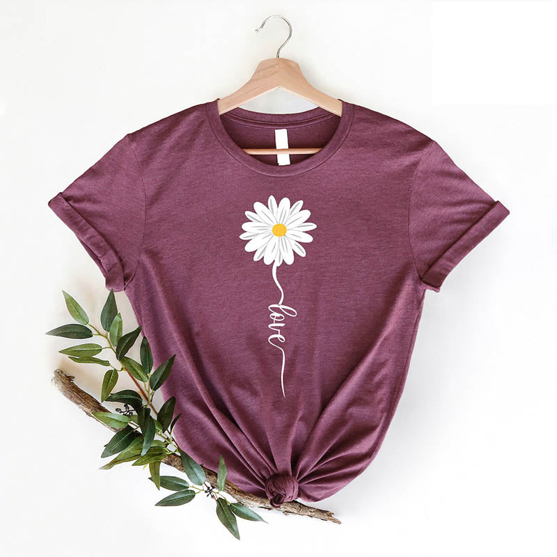 Daisy Love Birth Month FlowerT-Shirt