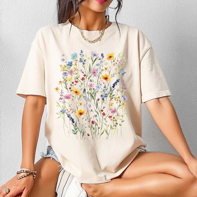 Vintage Pressed Flowers Image Nature Lover T-Shirt