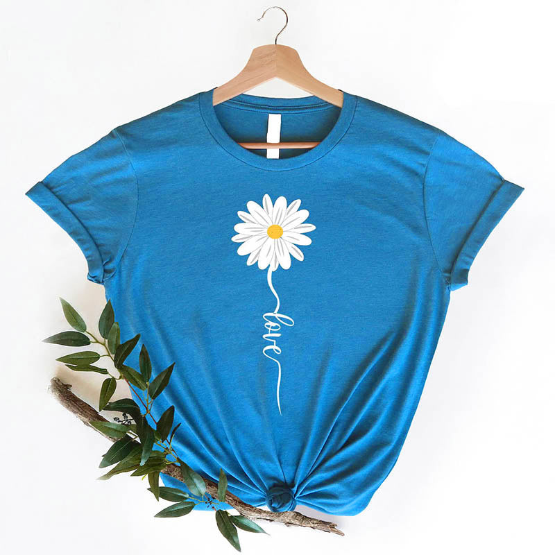 Daisy Love Birth Month FlowerT-Shirt