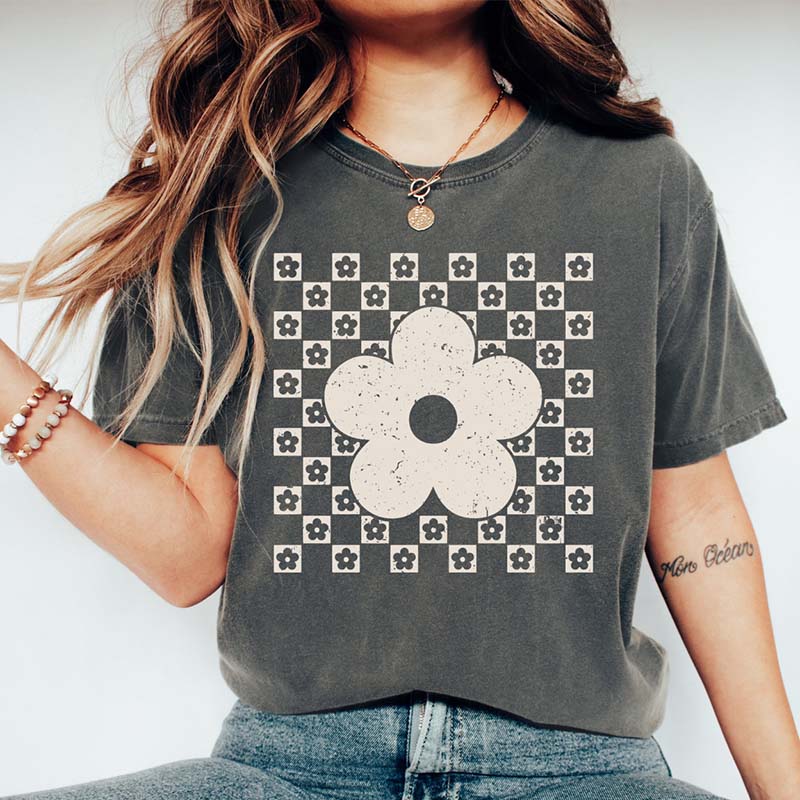 Checkered Flower Trendy Floral T-Shirt