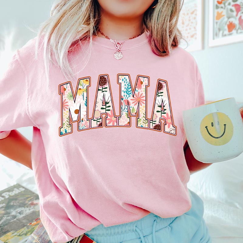 Vintage floral Mama Strong Woman T-Shirt