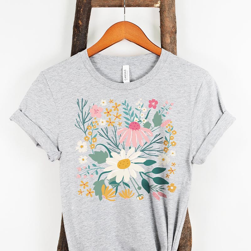 Trendy Floral Wild Flower Mom Gift T-Shirt