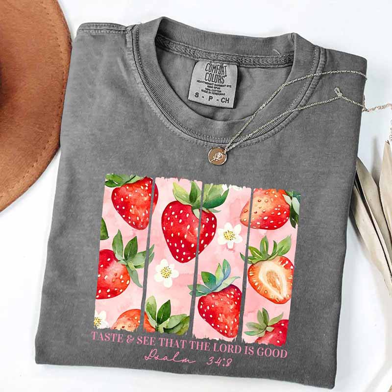 Cute Strawberry Summer Botanical T-Shirt