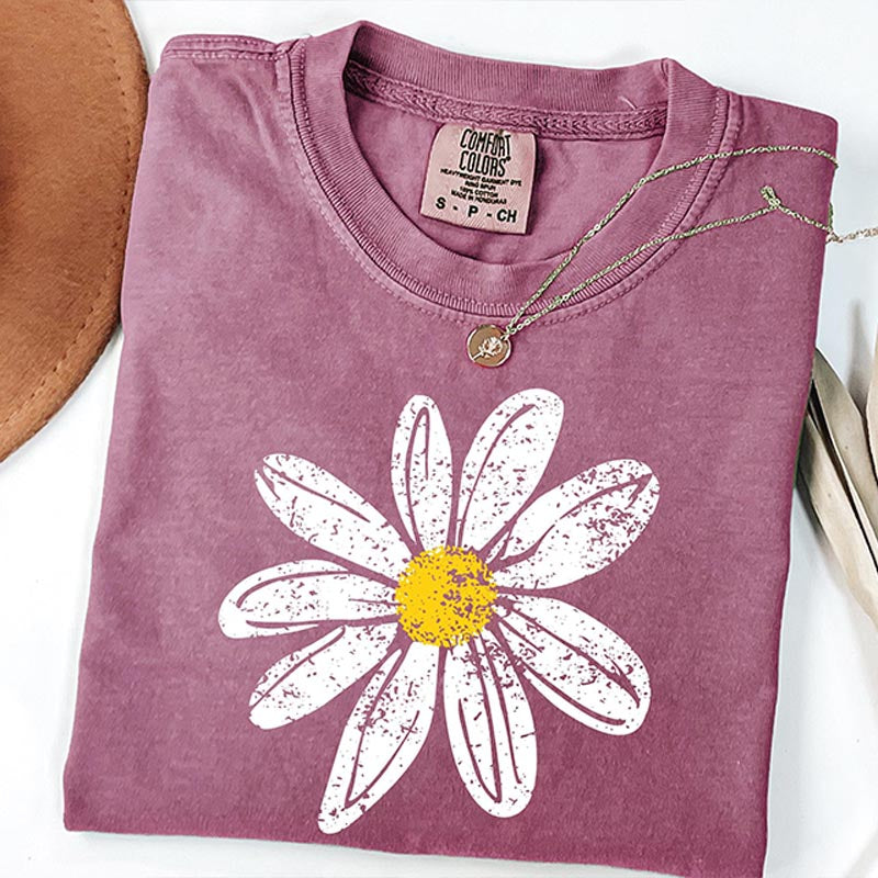 Trendy Spring Summer Daisy Wildflower T-Shirt