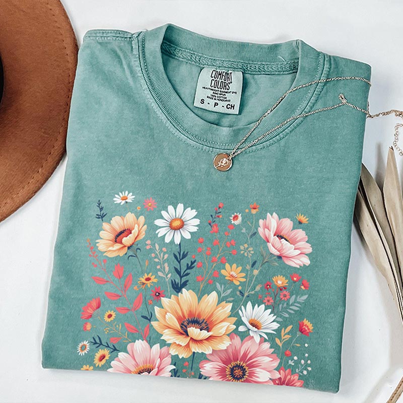 Pressed Flowers Vintage Wildflowers Mom T-Shirt