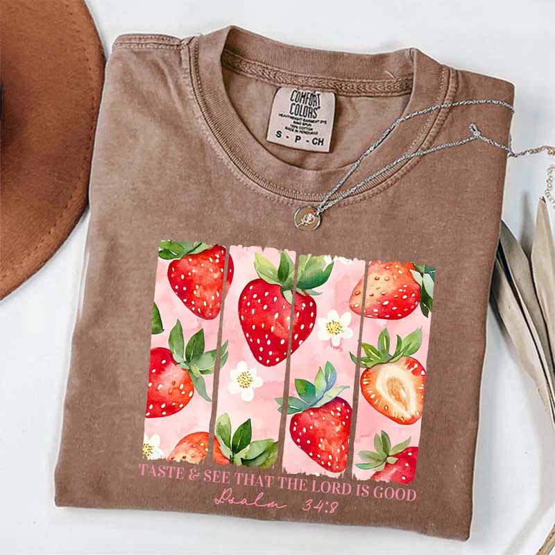 Cute Strawberry Summer Botanical T-Shirt