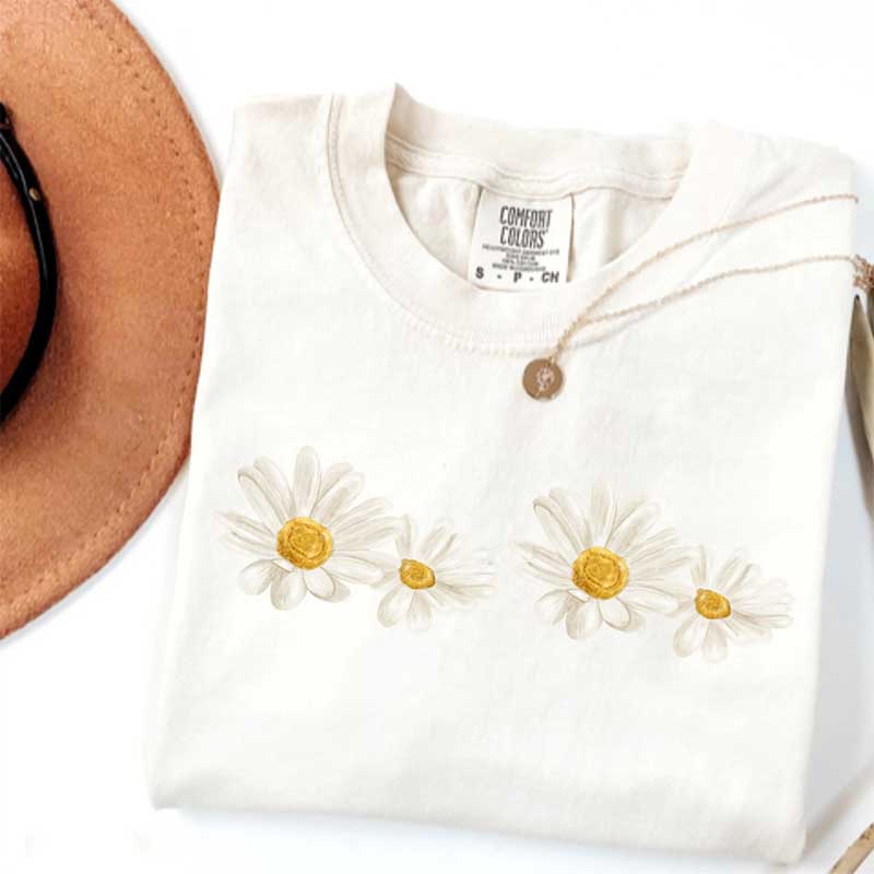 Daisy Summer Birth Month Flower T-Shirt