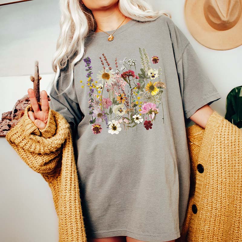 Pressed Flower Summer Aesthetic T-Shirt
