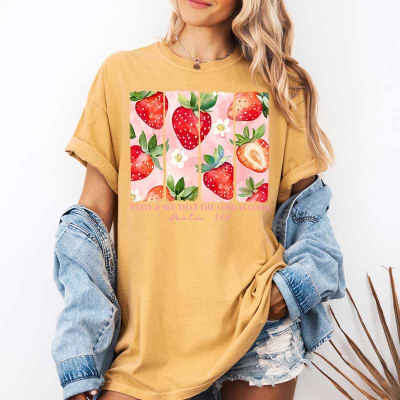 Cute Strawberry Summer Botanical T-Shirt