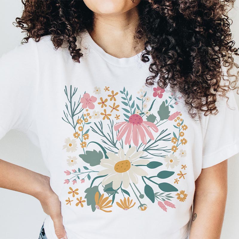 Trendy Floral Wild Flower Mom Gift T-Shirt