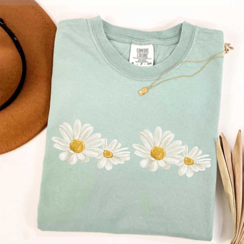 Daisy Summer Birth Month Flower T-Shirt