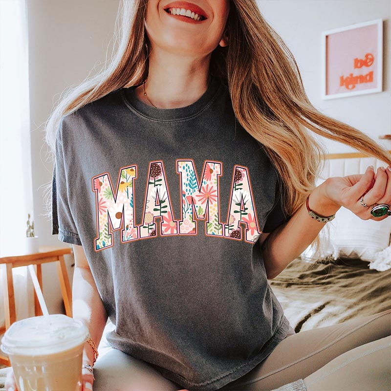 Vintage floral Mama Strong Woman T-Shirt