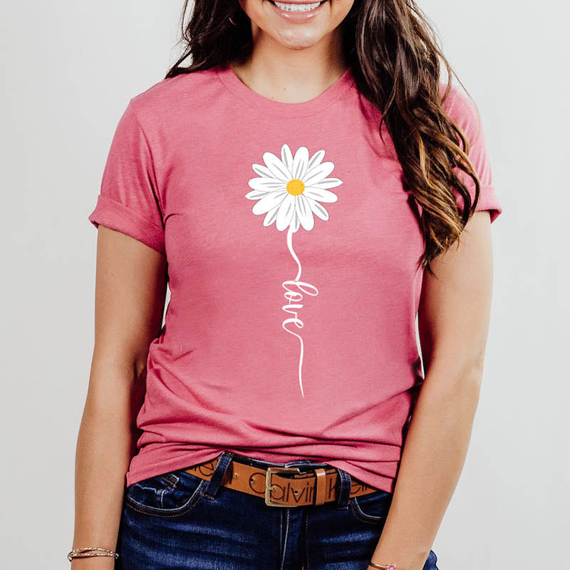Daisy Love Birth Month FlowerT-Shirt