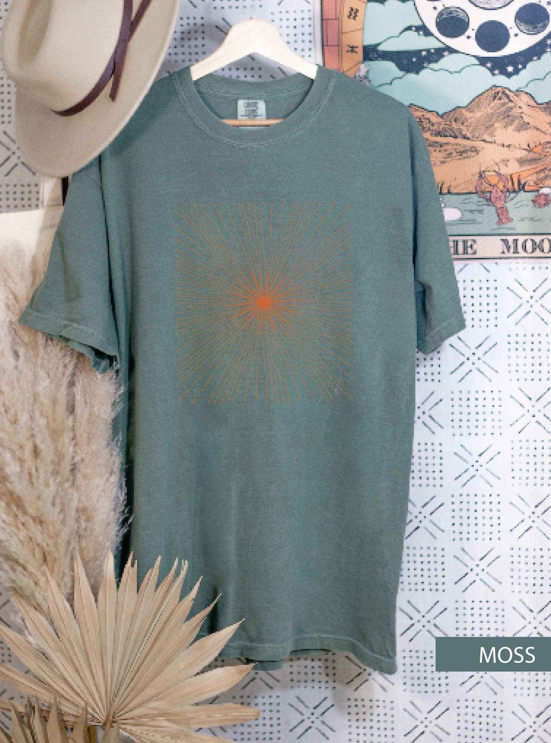 Sun Shirt Minimal Sun Design T-Shirt