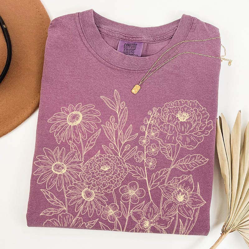 Vintage Pressed Flowers Minimalist Line T-Shirt