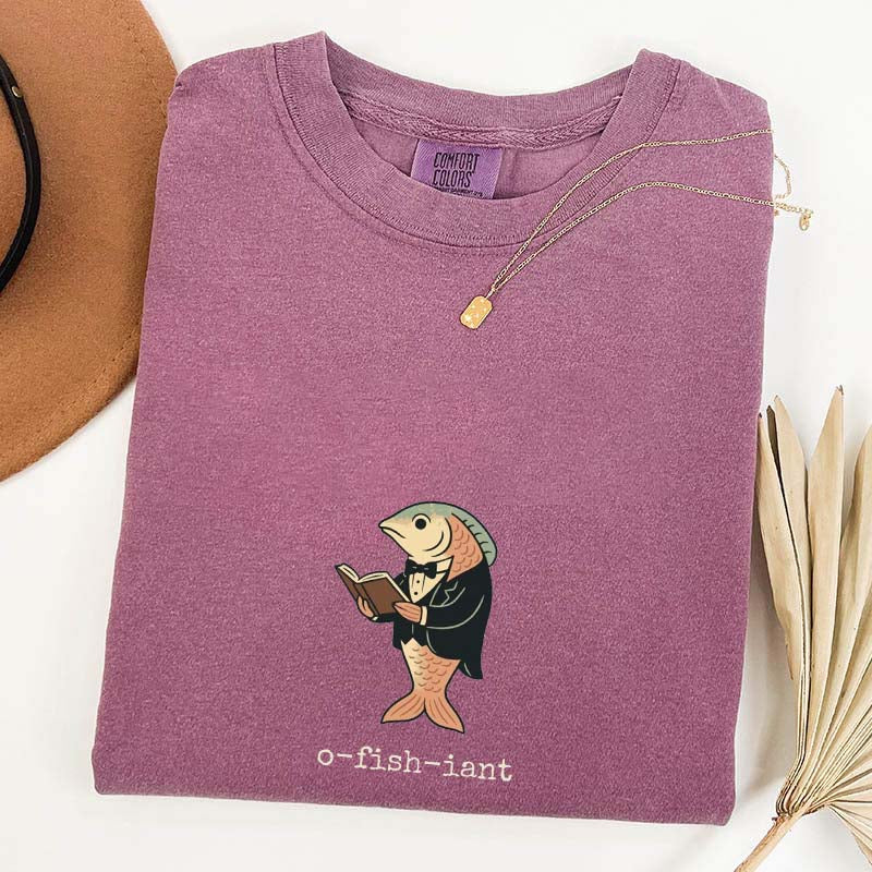 Funny Officiant Gift for Fisherman O-fish-iant T-Shirt