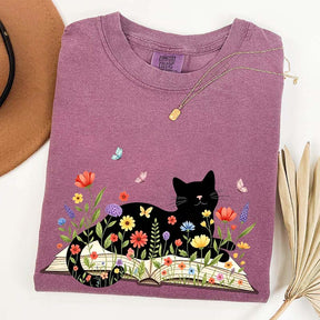 Comfort Colors Cat Booktrovert T-Shirt