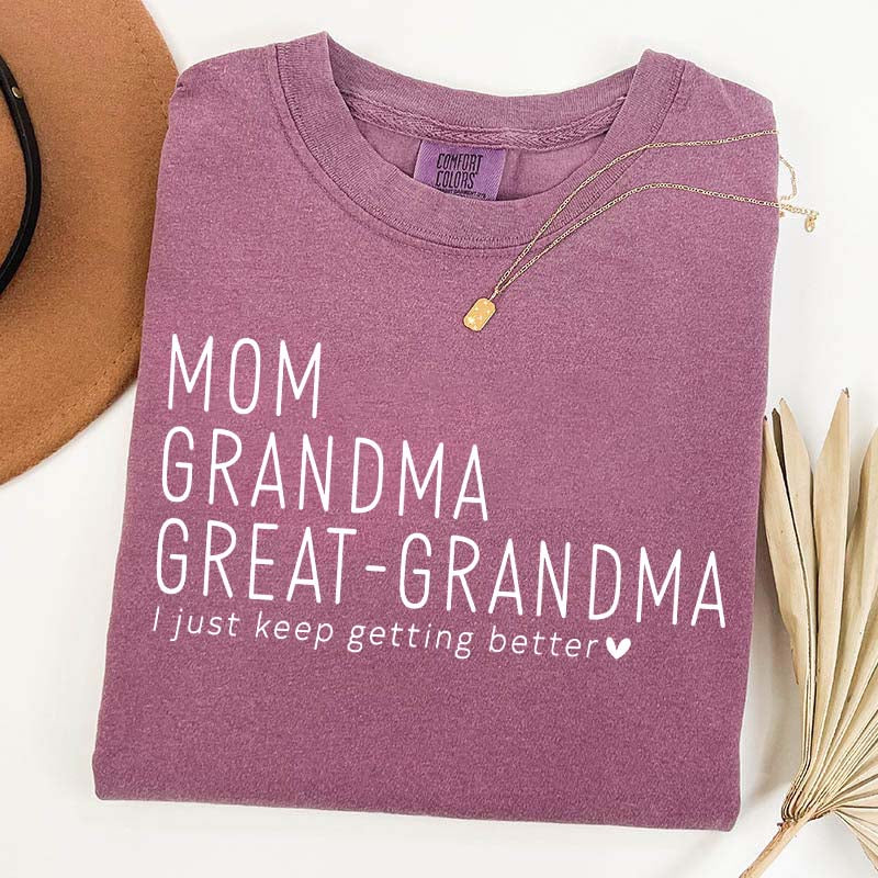 Mom Grandma Great-Grandma Pregnancy Announcement T-Shirt