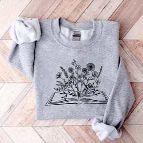 Retro Wildflowers Book Lover Minimalist Sweatshirt