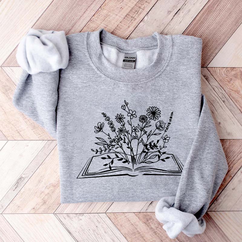 Retro Wildflowers Book Lover Minimalist Sweatshirt