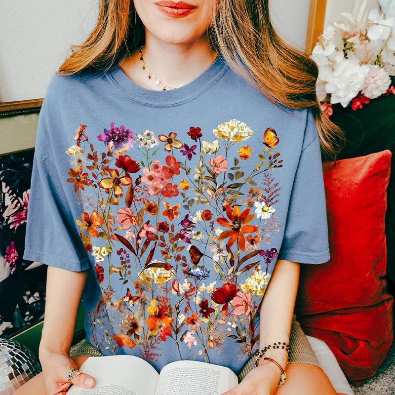 Vintage Pressed Flowers Market Boho Cottagecore T-Shirt