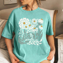 Vintage Wildflower Boho Daisy Flower T-Shirt