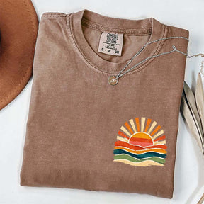Vintage Sea Retro Ocean Sun Summer T-Shirt