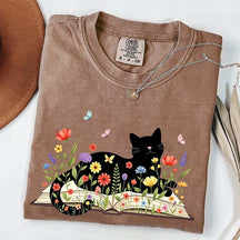 Comfort Colors Cat Booktrovert T-Shirt