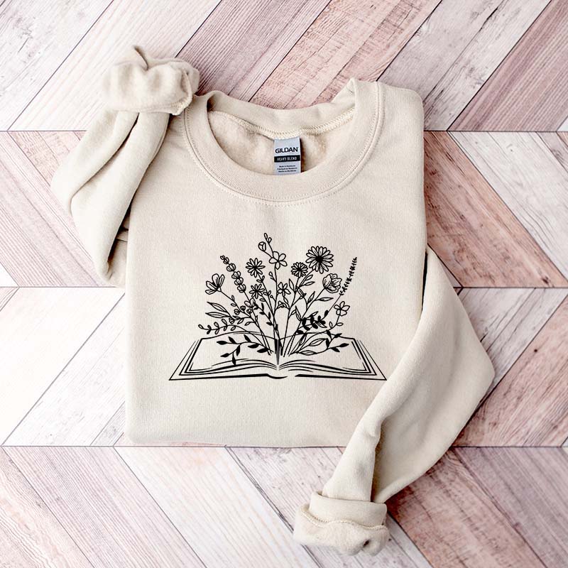Retro Wildflowers Book Lover Minimalist Sweatshirt