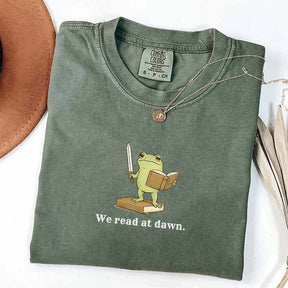 We Read At Dawn Frog Retro T-Shirt