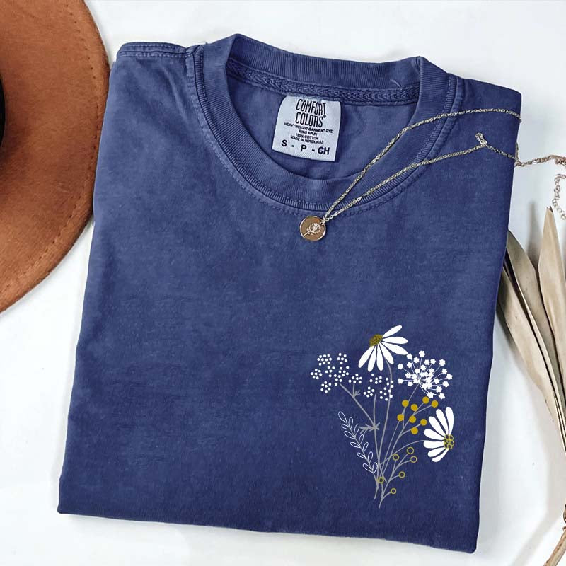 Minimal Daisy Flower T-Shirt