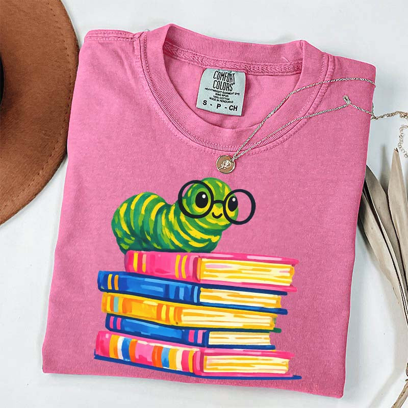 Cute Reading Worm Bookworm Lover T-Shirt