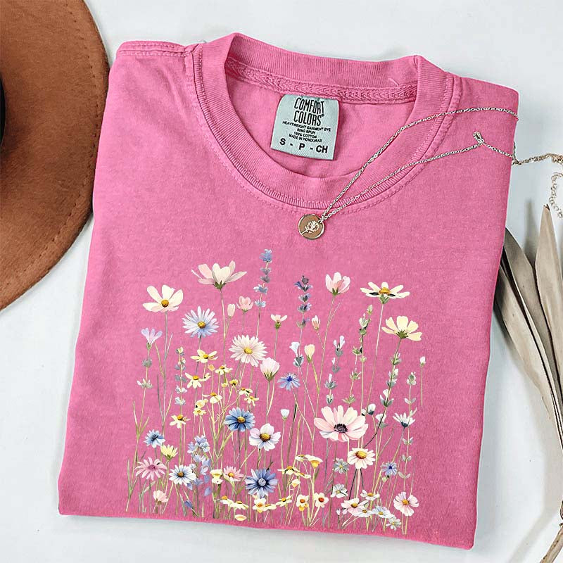Minimal Floral Nature Inspired Botanical T-Shirt
