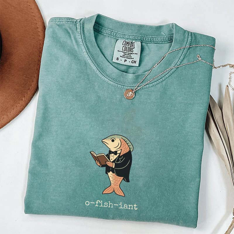 Funny Officiant Gift for Fisherman O-fish-iant T-Shirt
