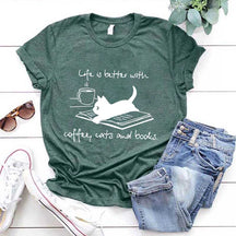 Funny Cats and Books Design T-Shirt