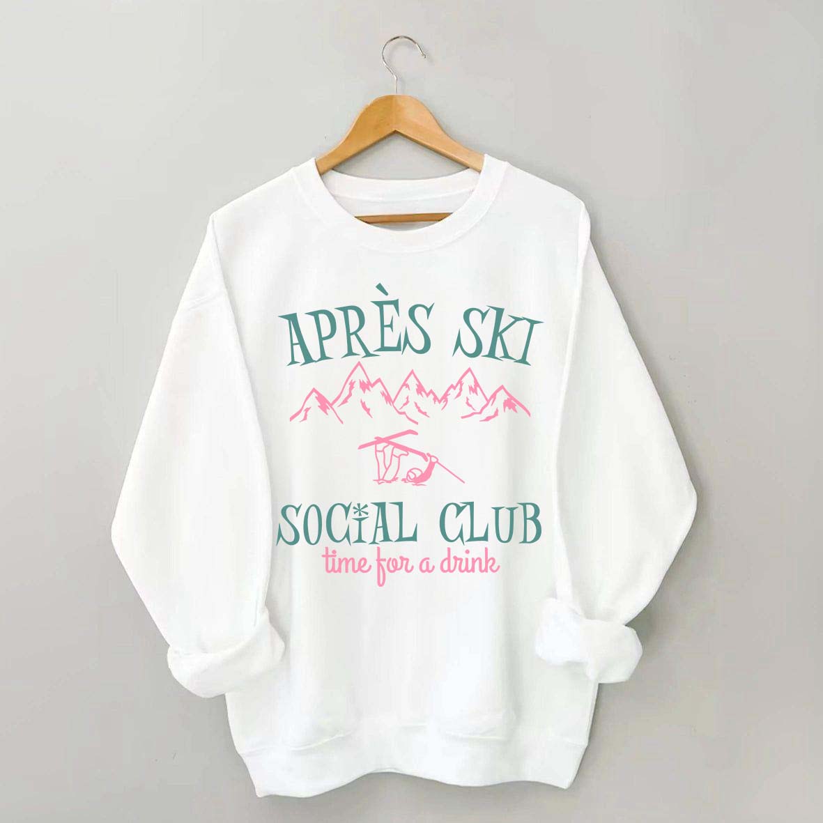Apres Ski Club Martini Sweatshirt