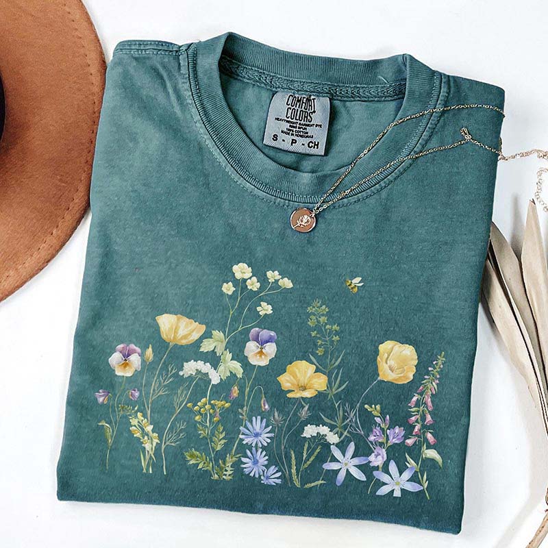 Vintage Flowers Bee Botanical Floral T-Shirt