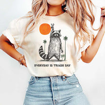 Everyday Is Trash Day Raccoon Meme Cool T-Shirt