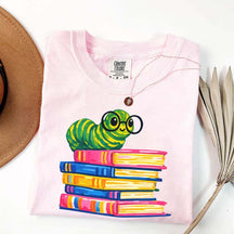 Cute Reading Worm Bookworm Lover T-Shirt