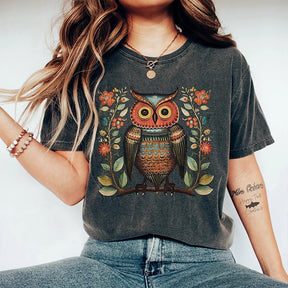 Boho Owl Comfort Colors Flower T-Shirt