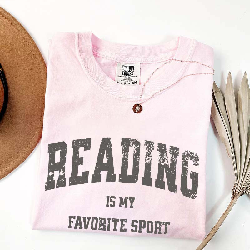 Retro Reading Is My Favorite Sport Cute T-Shirt